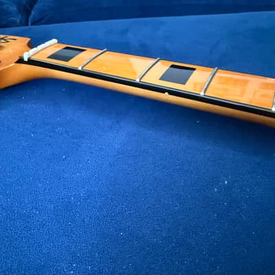 Squier Classic Vibe 70’s Precision Bass Neck image 5
