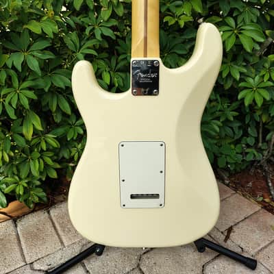 Fender American Standard Strat Stratocaster Olympic White *UNPLAYED* 2011 image 14