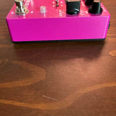 Providence Chrono Delay 2010s - Pink image 5