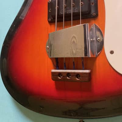 Mosrite Bass 1966 - Ventures style - Sunburst image 9