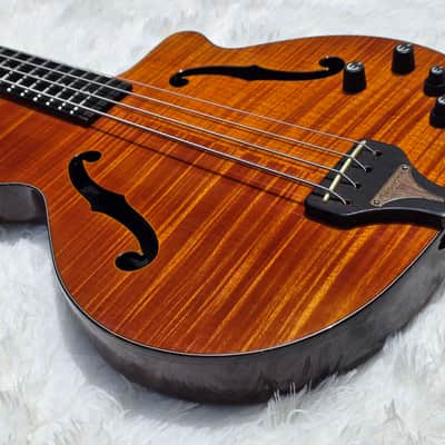 2010 Epiphone Zenith Bass Guitar - Mint - Gorgeous Flame Maple Top image 4