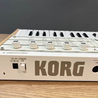 Korg microKORG S 37-Key Synthesizer/Vocoder White image 6