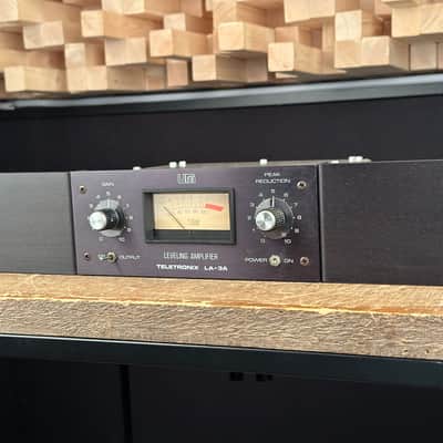 Vintage Urei Teletronix Universal Audio LA-3A Leveling Amplifier 1970s. All original. LA3A LA 3A. image 2