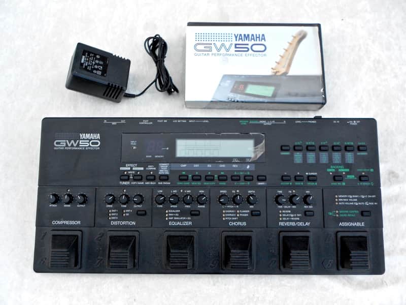 Yamaha GW50 Guitar multi-effect made in japan Vintage 90' pedal