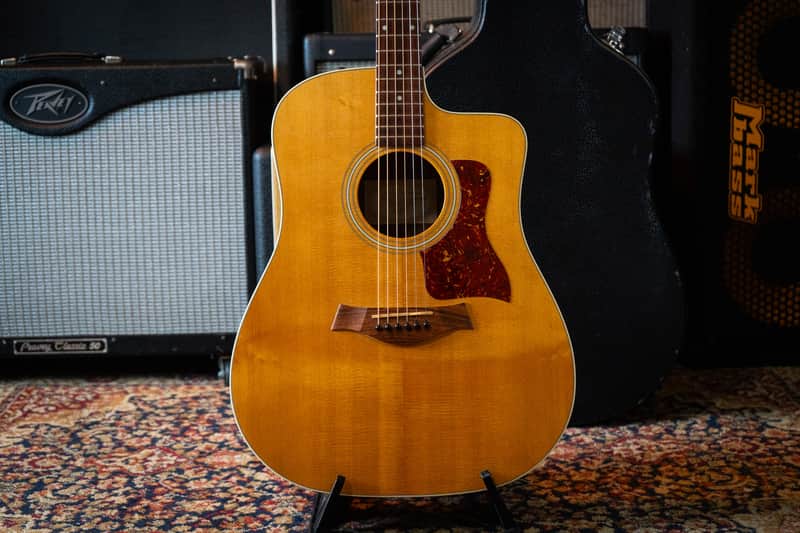 Taylor 210ce 2009 - 2015 | Reverb