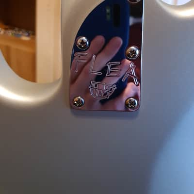 Fender Flea Artist Series Signature Active Jazz Bass 2018 - Satin Inca Silver image 8