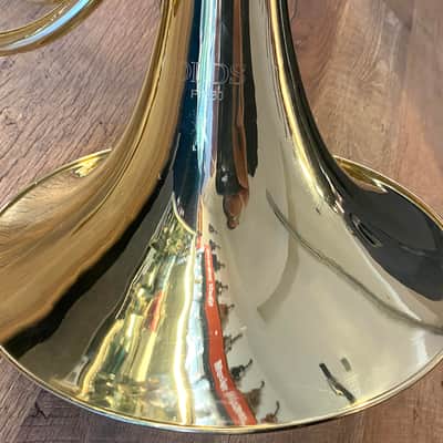 Olds FH560 Gold-Lacquered Finish Student Model Single French Horn with Original Case and Mouthpiece image 3