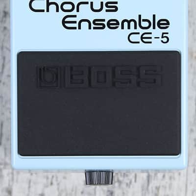Boss CE-5 Stereo Chorus Ensemble Pedal Electric Guitar Chorus Effects Pedal image 15