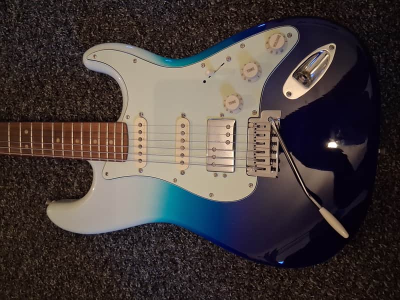 Fender Player Plus Stratocaster HSS with Pau Ferro Fretboard 2021 - Present - Belair Blue