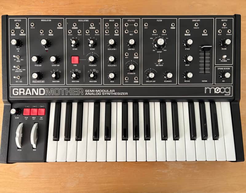 Moog Grandmother Dark 32-Key Semi-Modular Analog Synthesizer / Black Panel image 1
