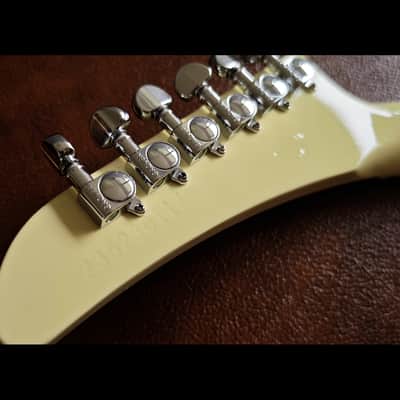 Gibson '70s Explorer 2023 - Classic White image 7