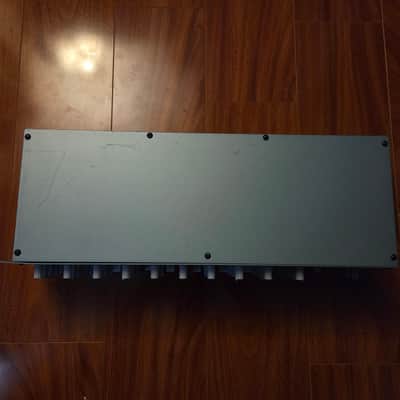 Alesis MultiMix 12R Rackmount 12-Channel Mixer - White/Silver image 4