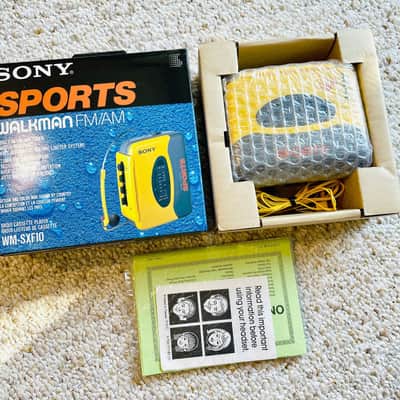 [Rare Full Set] Sony WM-SXF10 Walkman Cassette Player, Mint Yellow, Working ! image 2