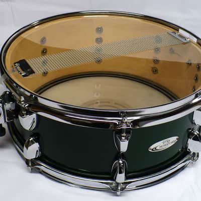 Percussion Plus 14" x 5 1/2" Snare Drum / 8 Lug / Green Sparkle Wrap image 9
