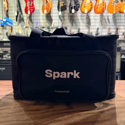 Positive Grid Spark 40 40-Watt 2x4" Modeling Guitar Combo w/ Carry Case image 4