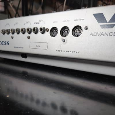 Access Virus Indigo 37-Key Digital Synthesizer 2001 - Silver & Blue image 14