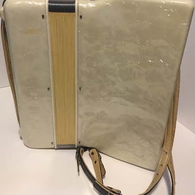 Silvio Soprani  Accordion 1950-1960 Marble Cream image 3
