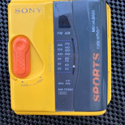 Sony Sports Vintage Walkman Cassette Player Mega Bass FM/ AM image 1