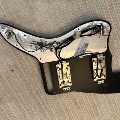 Fender Jazzmaster Player Loaded Pickguard - black/cream image 4