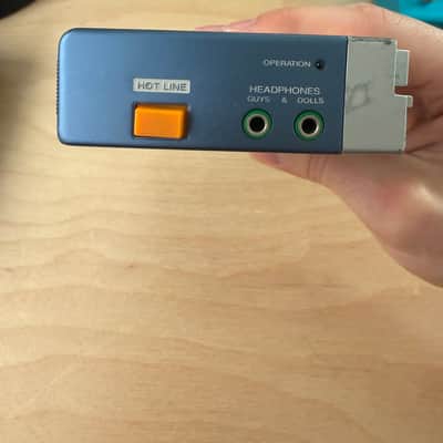RARE Sony TPS-L2 GUYS AND DOLLS Walkman image 4