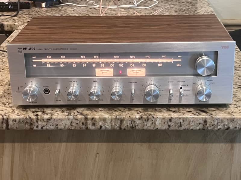 Philips 785 High Fidelity Laboratories Stereo Receiver Serviced (SWEET) image 1