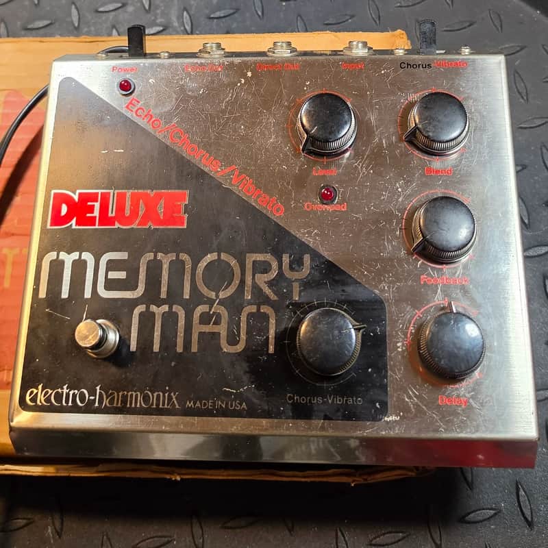 Electro-Harmonix Deluxe Memory Man | Reverb