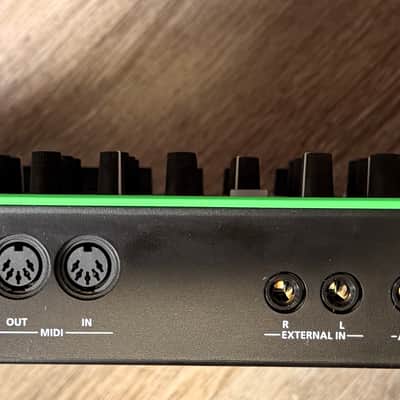 Roland AIRA TR-8 Rhythm Performer Drum Machine 2014 - Present - Black image 2