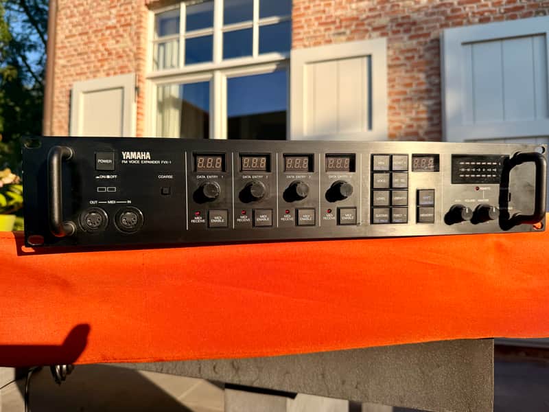 Yamaha FVX-1 FM Voice Expander image 1