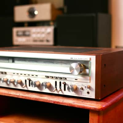 Kenwood KR-9050 1978 - Silver and wood image 4