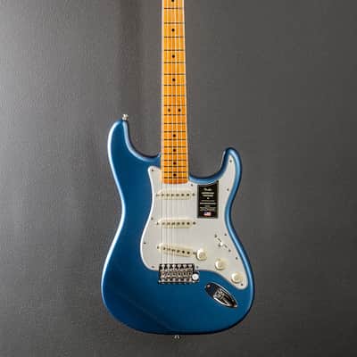 Fender American Vintage II 1973 Stratocaster - Lake Placid Blue w/Maple image 3