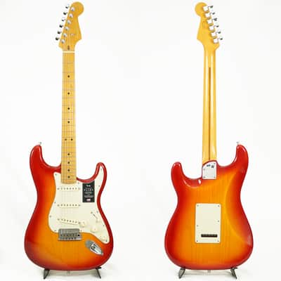 Fender American Ultra Stratocaster (Plasma Red Burst/Maple) [USED] 2019 - Plasma Red Burst image 2