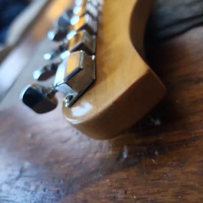 Hondo Deluxe Series 767 HH flying V vintage '80s - blue image 7
