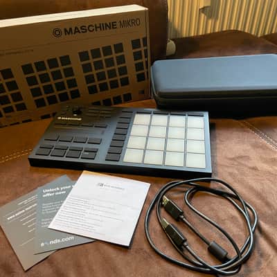 Native Instruments Maschine Mikro MKIII + Softcase image 1