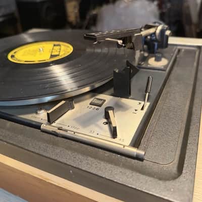 Dual 1226 Vintage Turntable, No Cartridge Platter Spins Tone Arm Moves Cracked image 6