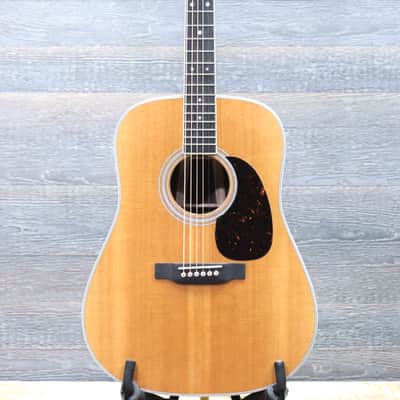 Martin D-35 Standard Series D-14 Fret Aging Toner Top Acoustic Guitar w/Case image 2