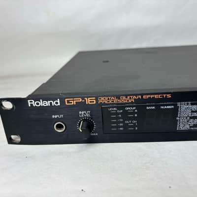 Roland GP-16 Digital Guitar Effects Processor with FC-100mkII Foot