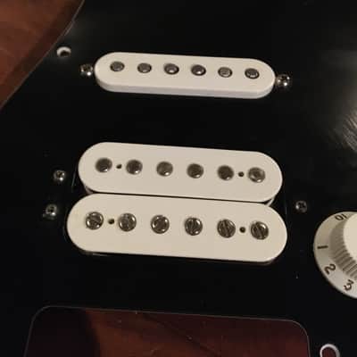 Fender Player Strat Ocaster Alnico 2 8K Humbucker 8K Al5 Pickup Black HSS Tuxedo image 2