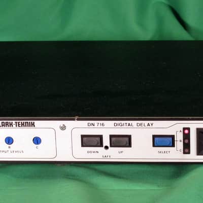 Klark Teknik DN716 1980s Digital Delay SN3355 image 6