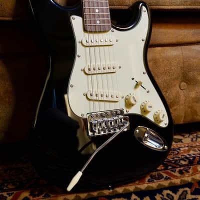 SX Guitars SST57 3/4 BK ( Child Guitar/ Traveler ) Mini Strat Black image 4