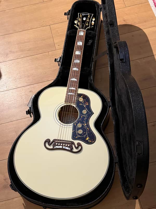 Gibson SJ-200 Standard (2026) Classic White