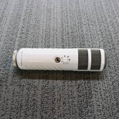 Rode Podcaster Broadcast Quality USB Microphone image 4