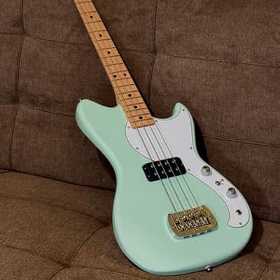 G&L Tribute Series Fallout Bass 2025 Model In Surf Green image 2