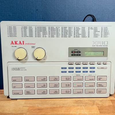 Akai XR10 Drum Machine 16bit PCM Powerful Sound