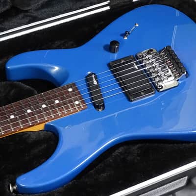 Charvel Fusion Deluxe with Rosewood Fretboard 1989 - 1991 - Pearl Blue image 6