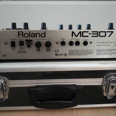 Roland MC-307 - REFURBISHED (+flightcase, new cables) image 2