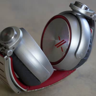Sony MDRX10/RED Simon Cowell X Headphones with 50mm Diaphragms image 2