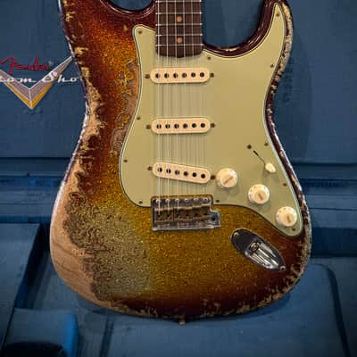 Fender Custom Shop 1963 Stratocaster -  Super Faded Aged 3-Color Sunburst Sparkle image 3