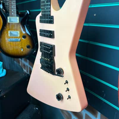 Immagine Gibson Explorer EXP 425 Panther Pink 1986 Electric Guitar - 6