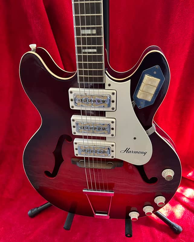 Harmony Rocket 1969 - Sunburst image 1