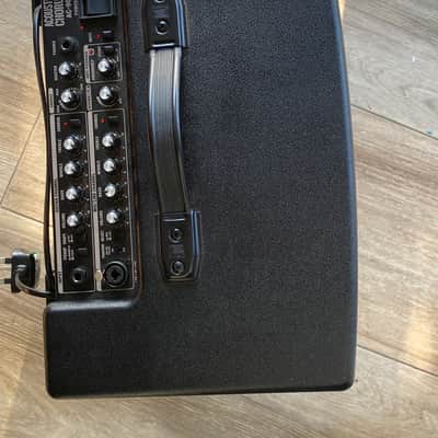 Roland AC-90 Acoustic Chorus 2-Channel 90-Watt 2x8" Acoustic Guitar Combo 2007 - Present - Black image 11